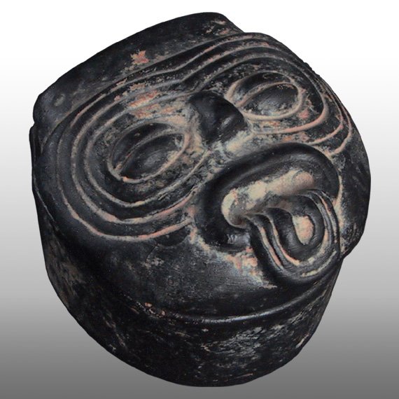 Cultura Tayrona  COFRE / TAIRONA MASK COFFER


